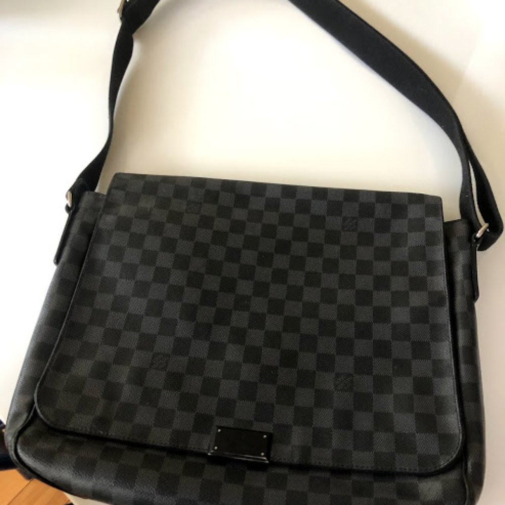 Louis Vuitton Damier Leather Messenger Bag